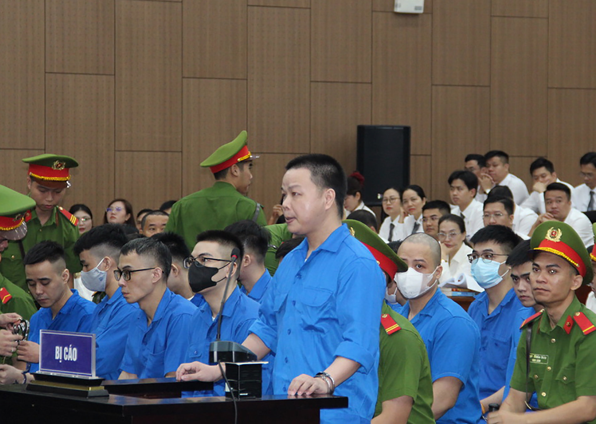 Bị cáo Lê Khắc Ngọ (tức Mr Hunter).