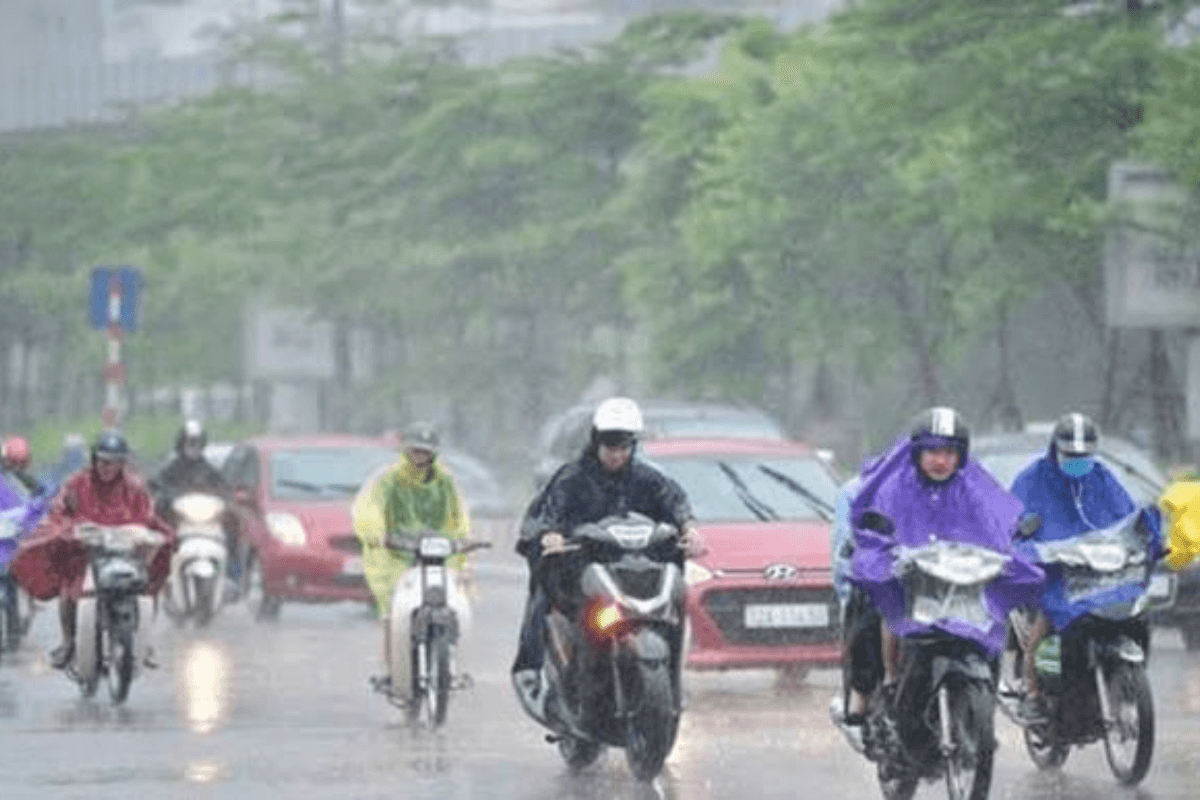 Mưa lớn miền Trung, cảnh báo lũ quét, sạt lở.