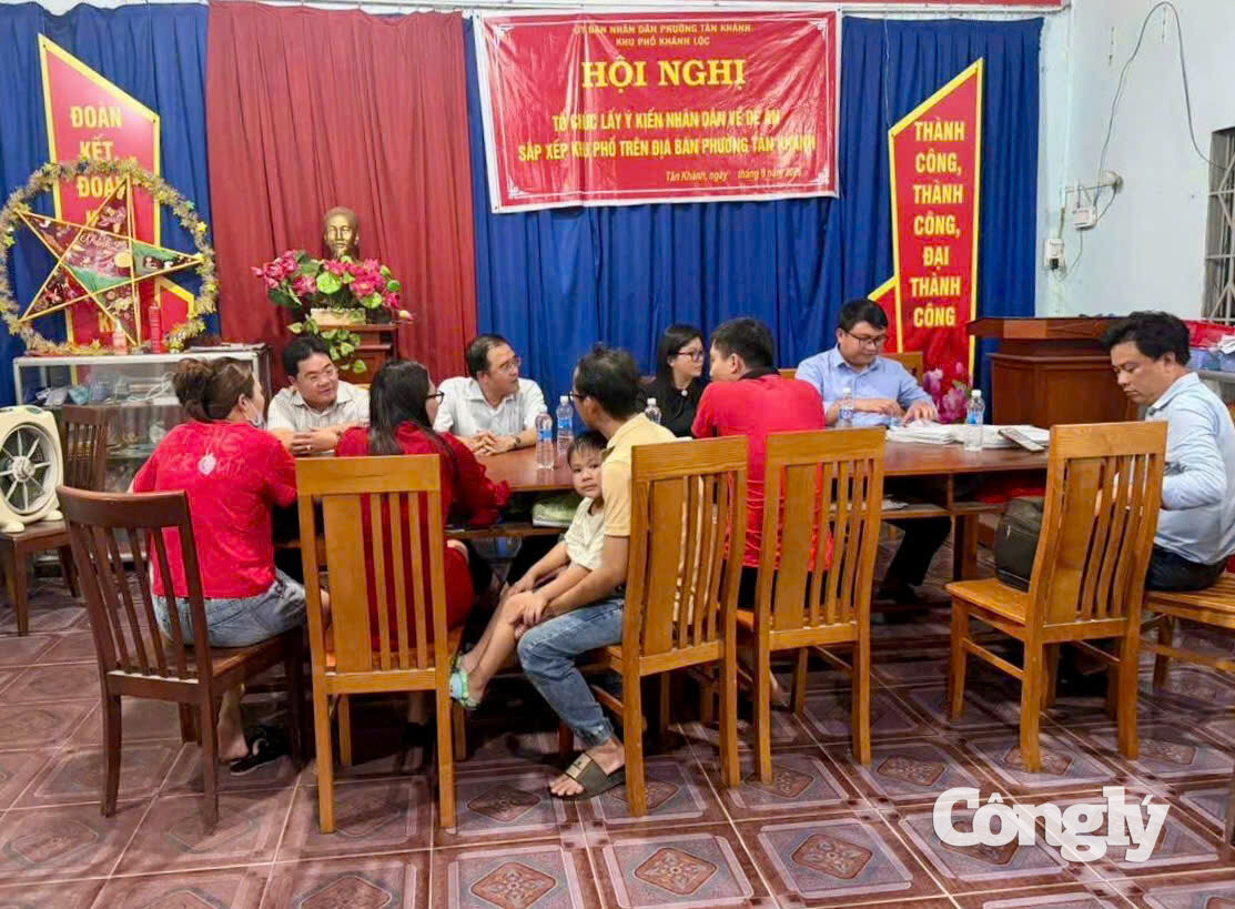 lanh dao phuong van dong nguoi dan ban giao mat bang du an