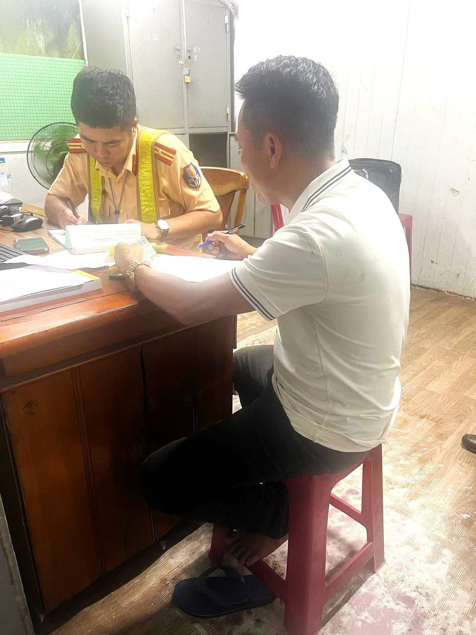 Xe k phù hiệu3