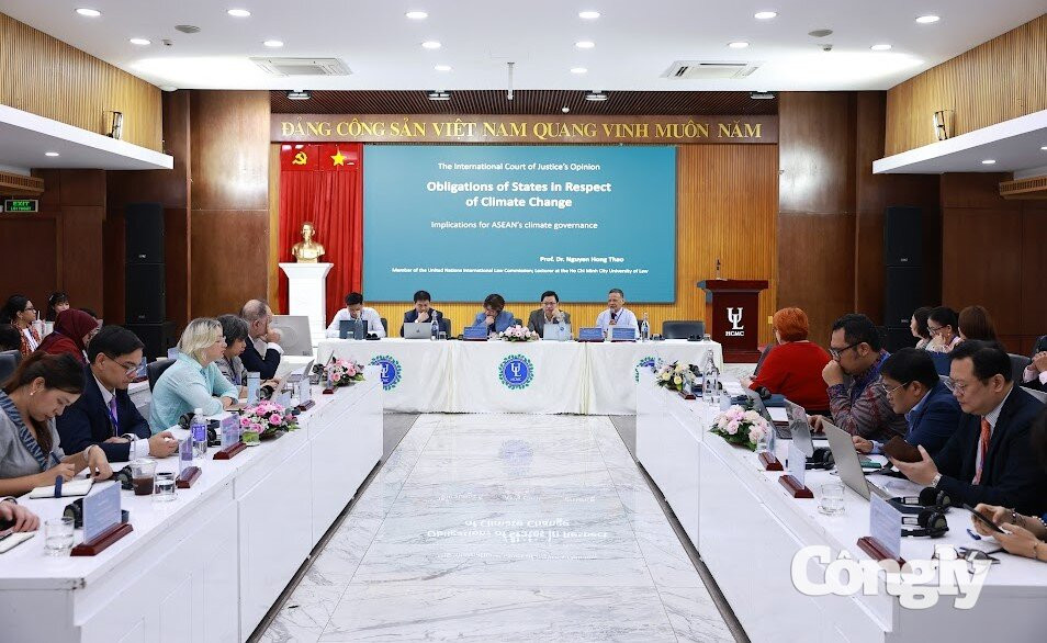 Quang cảnh hộ thảo