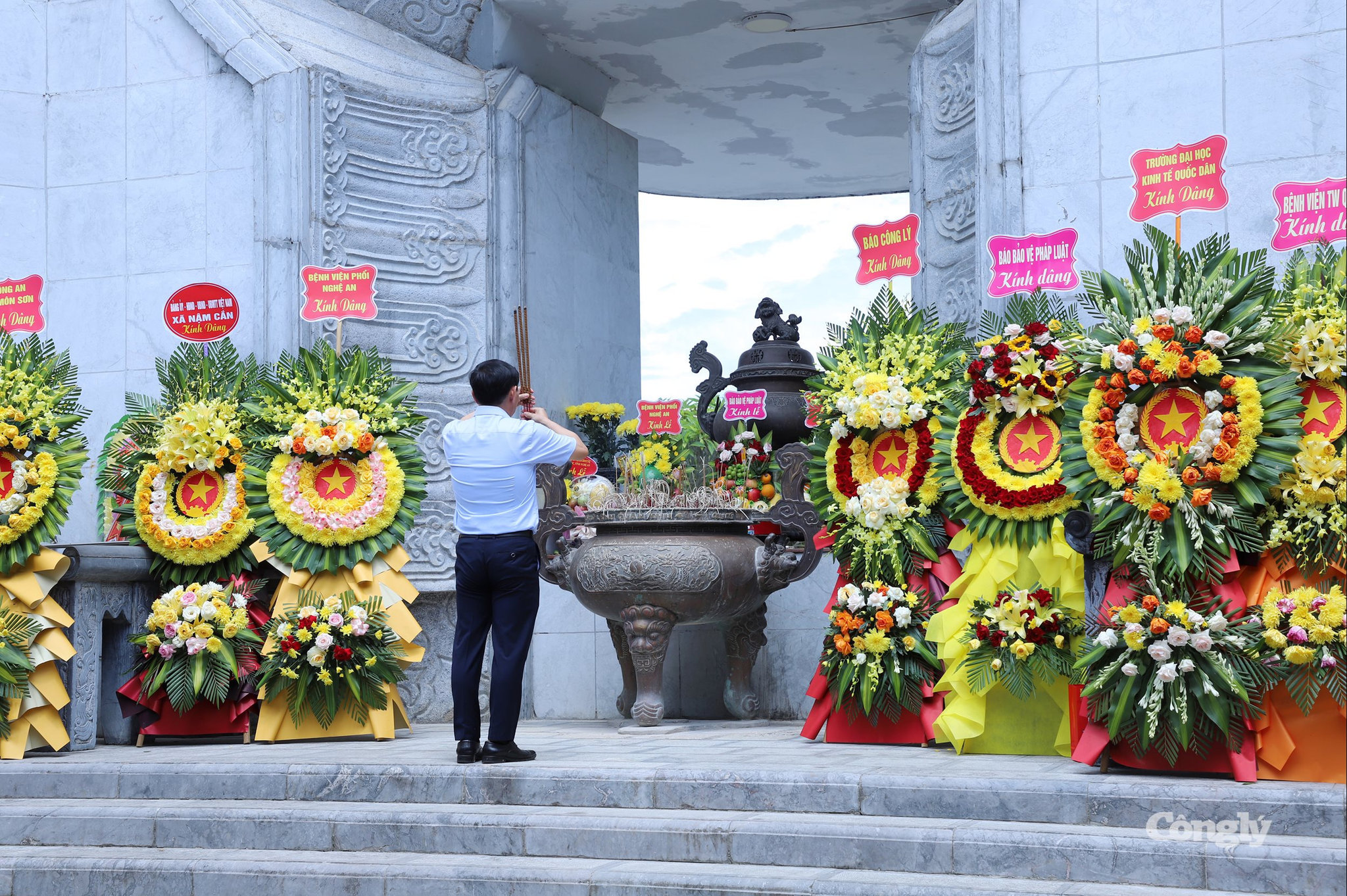 NT-Viet-Lao (4)