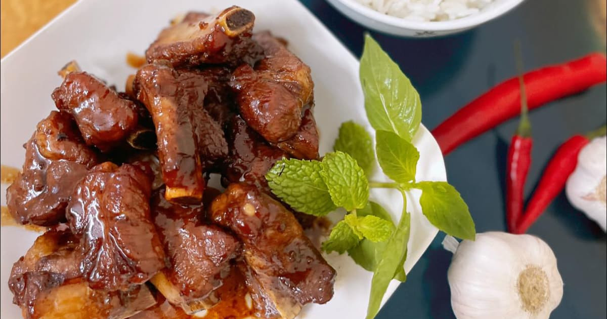 Sườn rang cháy cạnh muốn ngon và mềm, đừng bỏ qua nguyên liệu này