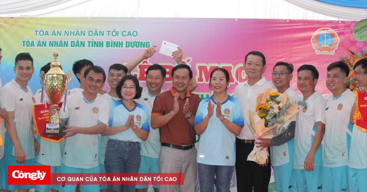 Sôi nổi Giải bóng đá truyền thống Cúp Công lý TAND hai cấp tỉnh Bình Dương