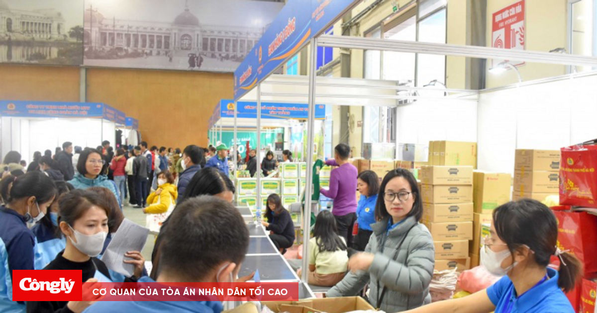 “Chợ Tết Công đoàn năm 2025” Chăm lo tốt hơn đời sống đoàn viên, người