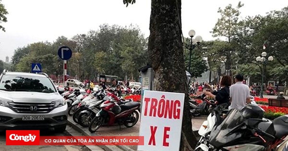 Lấn chiếm vỉa hè để trông xe với giá “chặt chém”, bị xử lý ra sao?