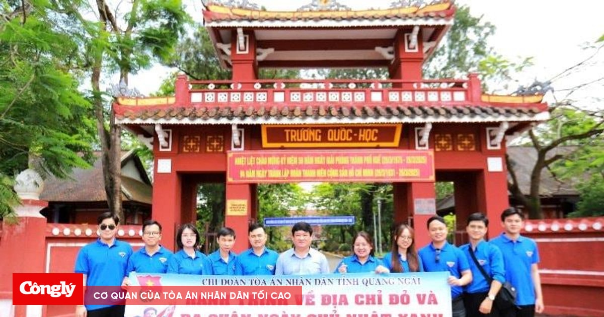 Chi đoàn TAND tỉnh Quảng Ngãi tổ chức hành trình tìm về địa chỉ đỏ