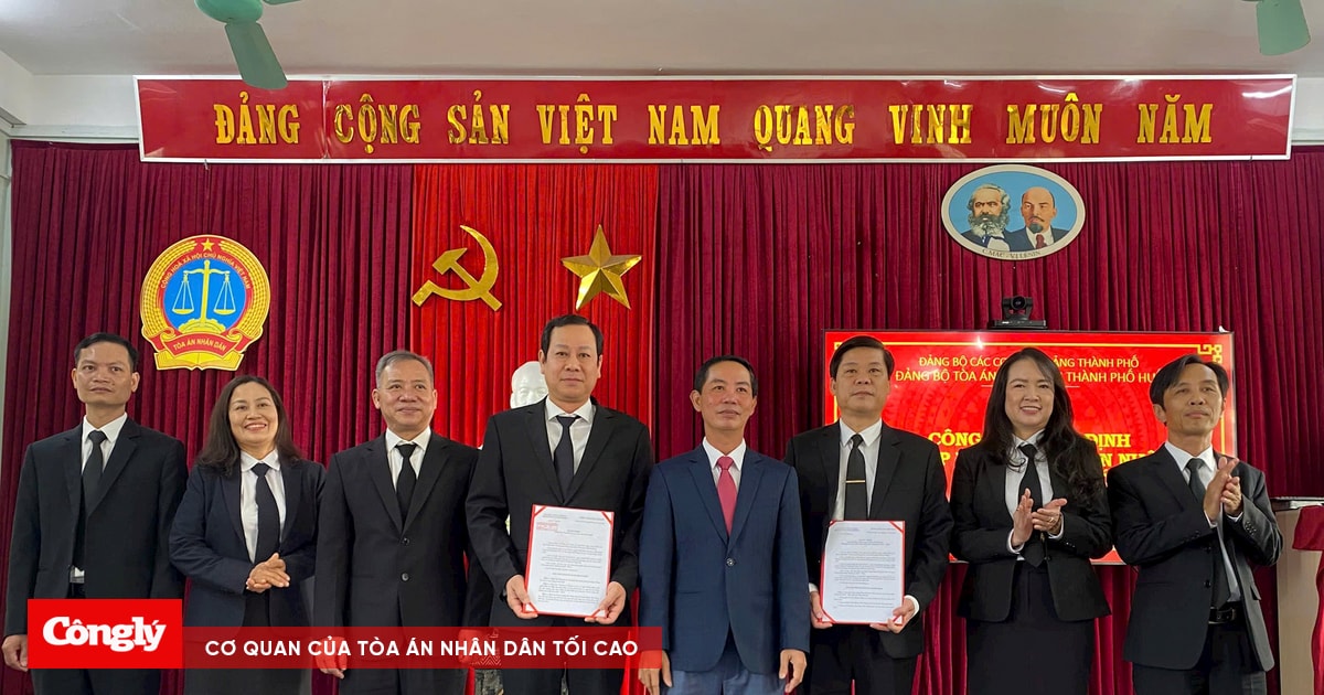 Lễ công bố quyết định thành lập Đảng bộ TAND TP Huế