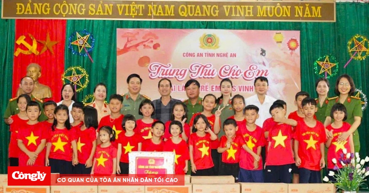 Công an Nghệ An mang Trung thu ấp áp đến nhiều trẻ em