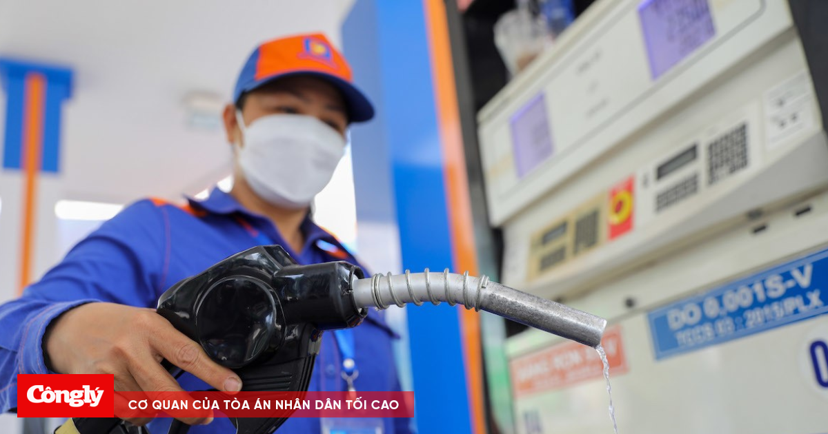 Giá xăng dầu ngày 29/12: Dự báo tiếp tục đà giảm tuần mới