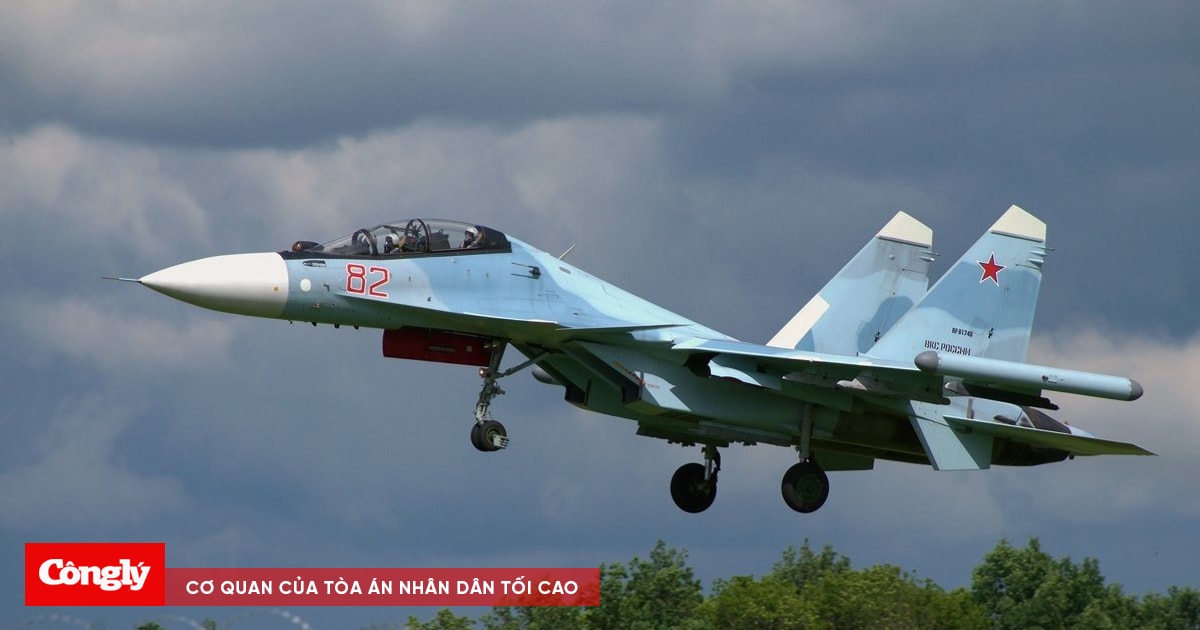 Đột nhập vào căn cứ Nga, lực lượng Ukraine đốt cháy hai tiêm kích hiện đại