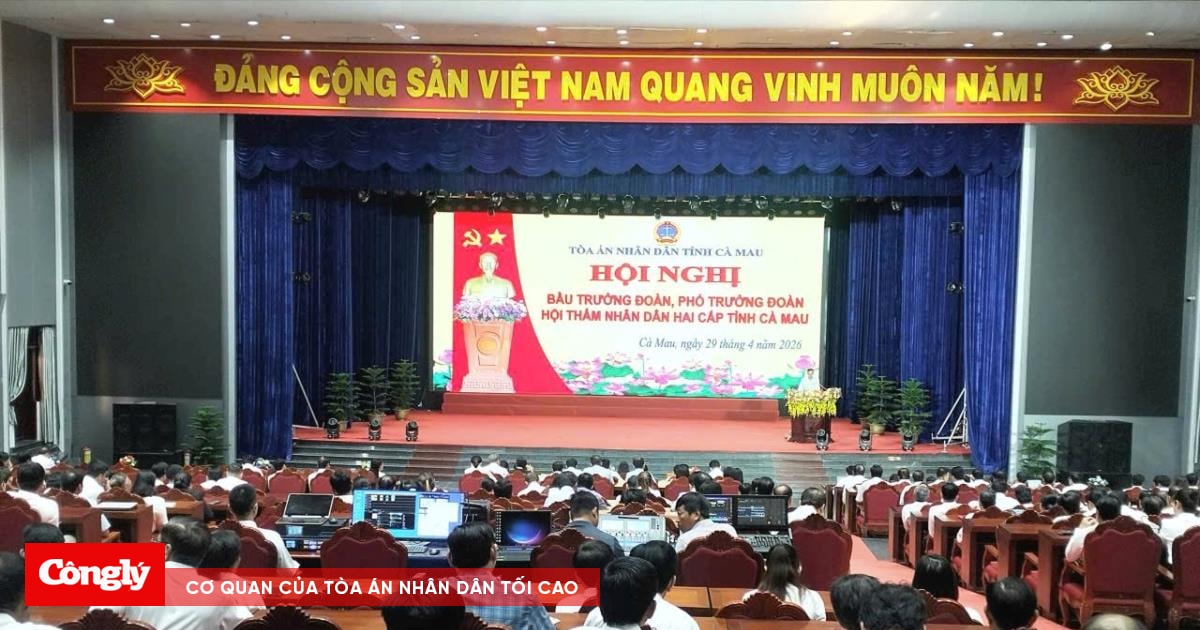 Kiện toàn Đoàn Hội thẩm nhân dân TAND hai cấp Cà Mau