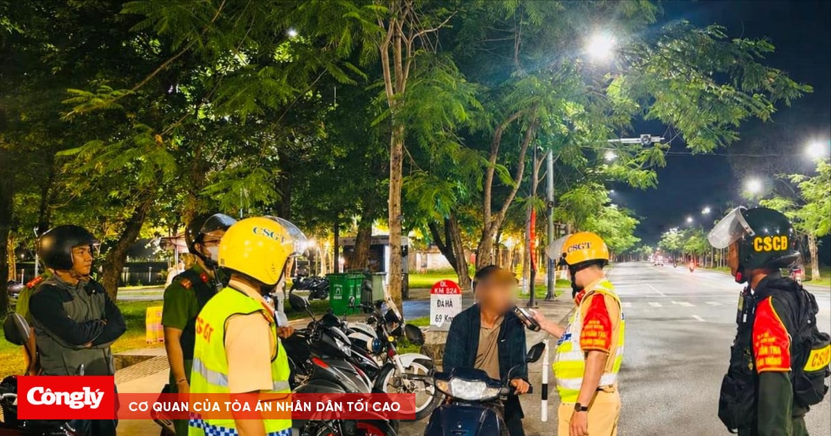 Tuần tra xuyên đêm, trấn áp tội phạm đường phố dịp lễ tại Huế