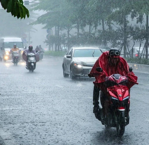 Miền Bắc mưa lớn diện rộng, Hà Nội có nơi mưa rất to