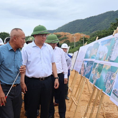 Chủ tịch UBND tỉnh Phú Thọ: Tăng tốc các dự án giao thông trọng điểm