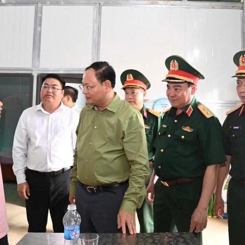 Lai Châu bàn giao 24 căn nhà cho người dân vùng lũ Mường Than