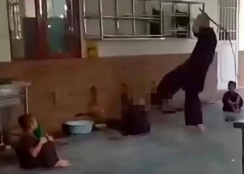 Bắt tạm giam đối tượng hành hung chú tiểu tại chùa Bầu