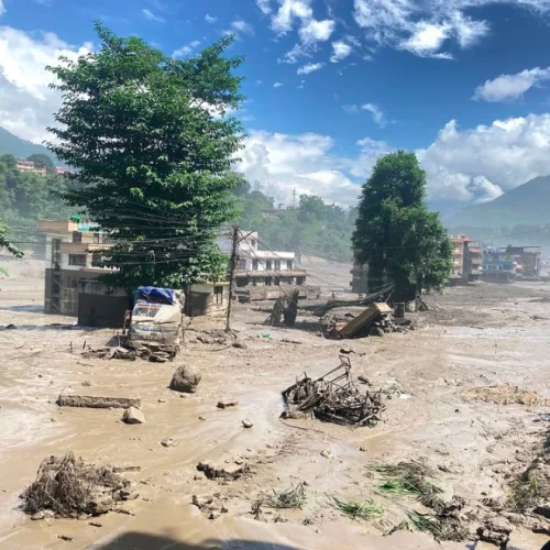 Bộ Ngoại giao thông tin về vụ lũ quét ở biên giới Nepal và Trung Quốc