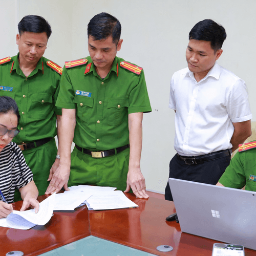 Lào Cai: Bắt nguyên kế toán Ban quản lý dự án về tội "Tham ô tài sản"