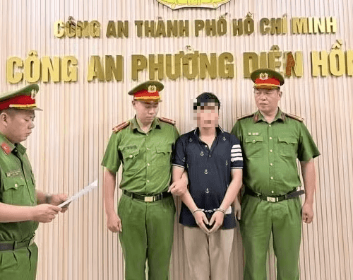 Tạm giữ nam thanh niên dùng dao tấn công CSGT