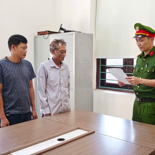 Khởi tố hai cha con giúp 9 tàu cá né giám sát hành trình