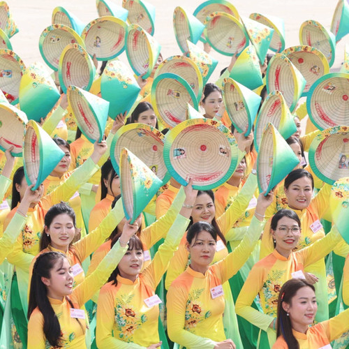 Phụ nữ Việt Nam phát huy truyền thống, khẳng định vị thế trong kỷ nguyên mới