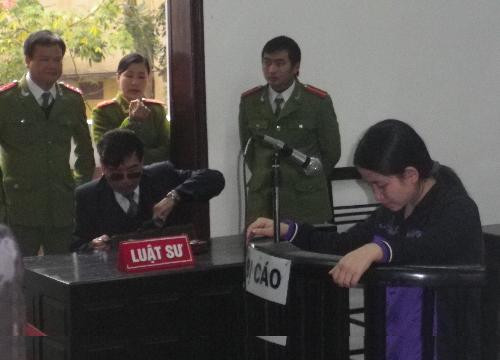 12 năm tù cho người mẹ giết con mới đẻ