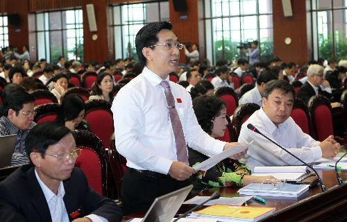 Nên giao Bộ Thông tin & Truyền thông quản lý quảng cáo