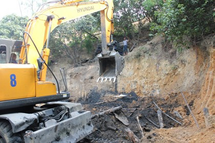 Quảng Ninh đánh sập nhiều hầm lò khai thác than trái phép