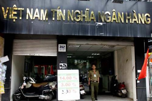 Sáp nhập các ngân hàng thương mại để mạnh hơn