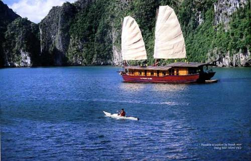 Vịnh Hạ Long trở thành kỳ quan thiên nhiên thế giới mới