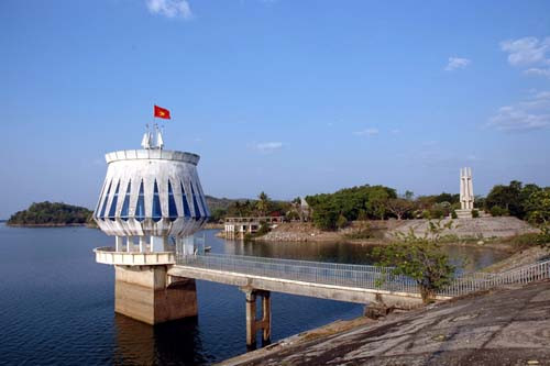 Xem lại chỉ tiêu xả lũ hồ Dầu Tiếng
