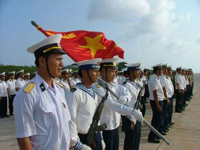 Xuyên tạc sự thật và hăm dọa
