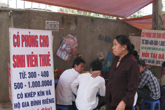Dịch vụ “ăn theo mùa thi”: “Cò” nhà trọ giở… chiêu trò