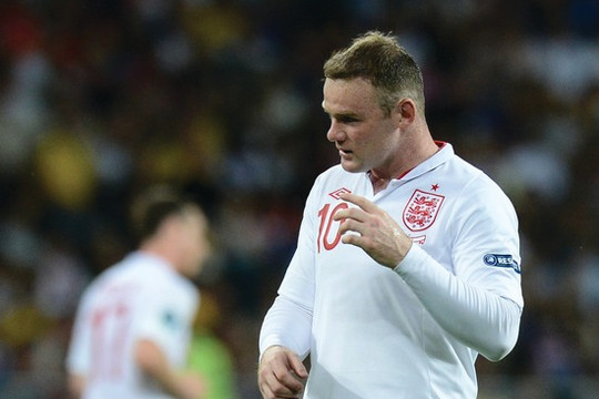 Thất bại của Anh trước Italia: Rooney! Anh ở đâu?