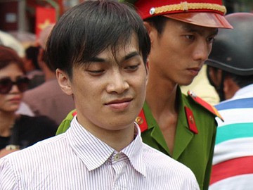 Vợ lén lút thăm kẻ... sát hại chồng