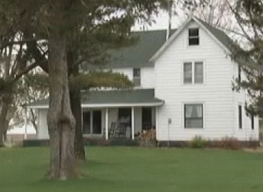 Cậu bé 13 tuổi giết mẹ sau khi hãm hiếp bất thành