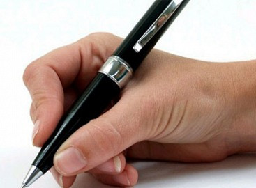 Một phóng viên bị truy tố tội lạm dụng tín nhiệm chiếm đoạt tài sản