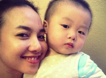 Đinh Ngọc Diệp khoe ảnh con cháu đầy đàn