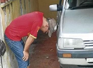 Bé trai 4 tuổi lùi xe ô tô trúng em chết thảm
