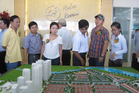 Khắc phục lệch pha cung - cầu để  “hâm nóng” thị trường bất động sản