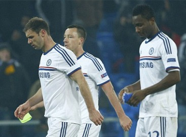 Champions League đêm qua: Chelsea nhận trái đắng, Arsenal thẳng tiến