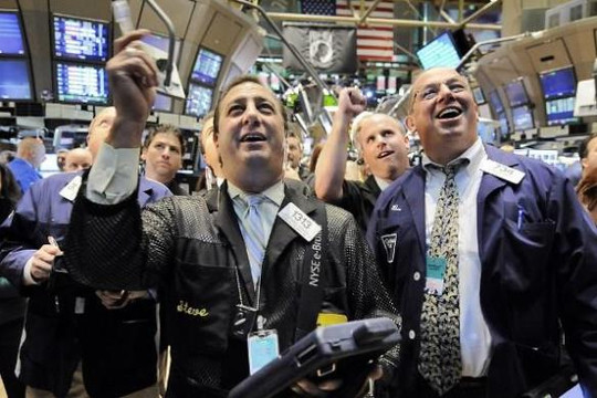 Dow Jones và S&P 500 đón Lễ Tạ ơn bằng đỉnh cao mọi thời đại