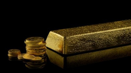 Giá vàng “sụp đổ chóng vánh”, sàn Comex ngừng giao dịch 10 giây