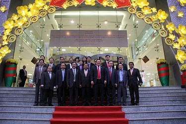 Thống đốc ngân hàng quốc gia Campuchia thăm và làm việc tại Sacombank