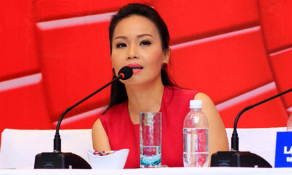 Cẩm Ly sợ bị "ném đá" khi ngồi "ghế nóng"