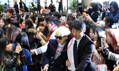 EXO bị fans "truy đuổi" khiến sân bay náo loạn