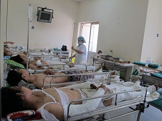 Nạn nhân vụ nổ lò luyện thép chưa qua cơn nguy kịch