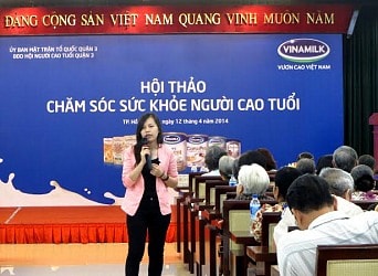 Vinamilk chăm sóc sức khoẻ cho người cao tuổi TP.Hồ Chí Minh