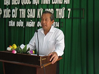 Bí thư Trung ương Đảng, Chánh án TANDTC Trương Hòa Bình tiếp xúc cử tri tại Long An: Vấn đề Biển Đông được đông đảo bà con cử tri quan tâm